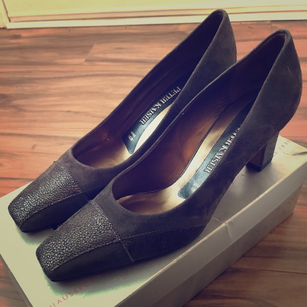 Peter Kaiser Suede Pump Heels Size 8 Never Worn - Picture 1 of 8